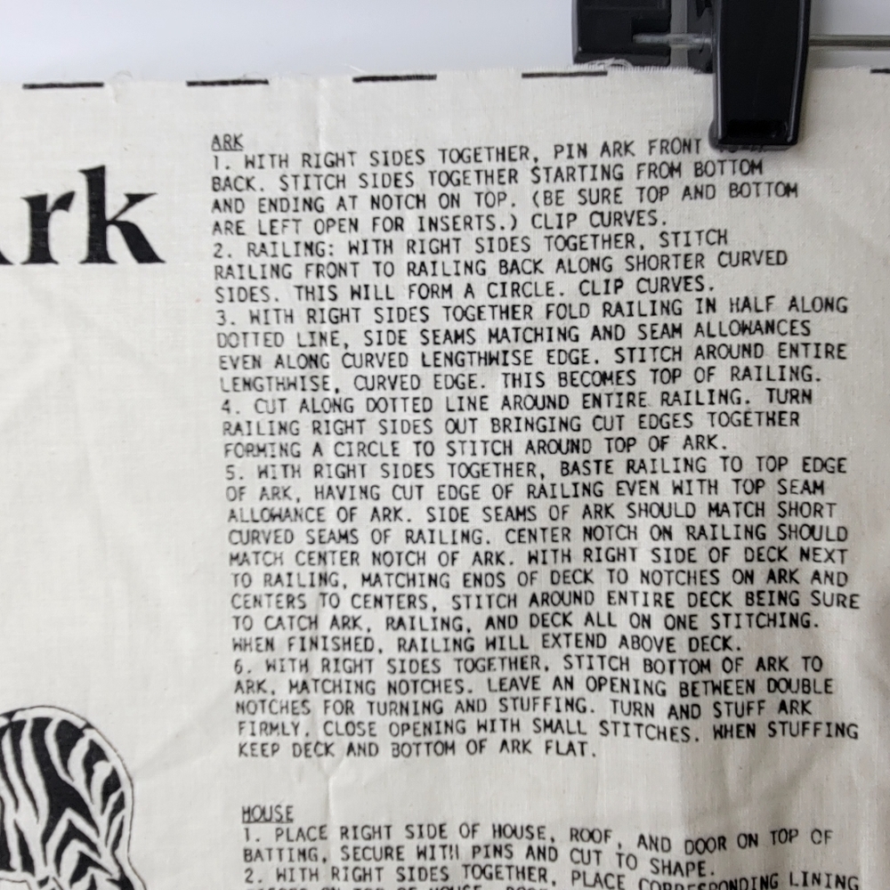 Springs Industries Noahs Ark Cut and Sew Panel With Animals New - Picture 12 of 16